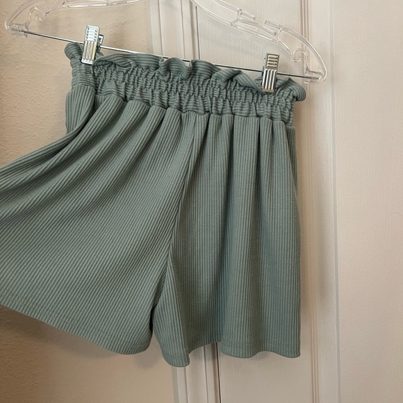 Lounge shorts - Picture 1 of 2